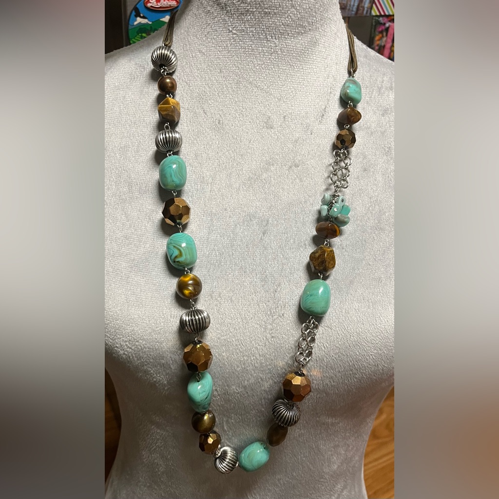 Chicos Turquoise And Gold Beaded Necklace 25$